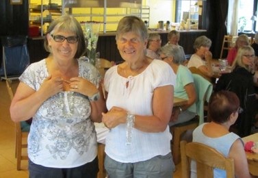 Glada vinnare i lotteriet