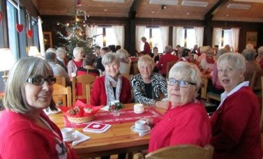 !0 december samlades ca.75 onsdagsdamer för att dricka kaffe inför säsongsavslutningen.